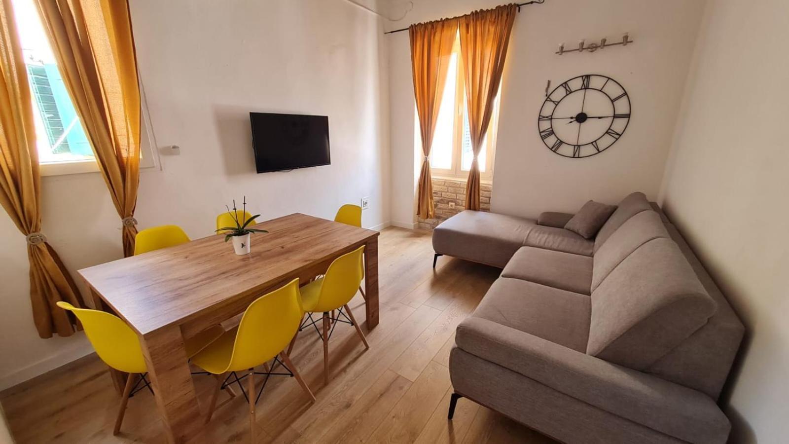 R&E Apartment Split Quarto foto